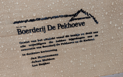 Een bankje vol herinneringen bij de Pekhoeve